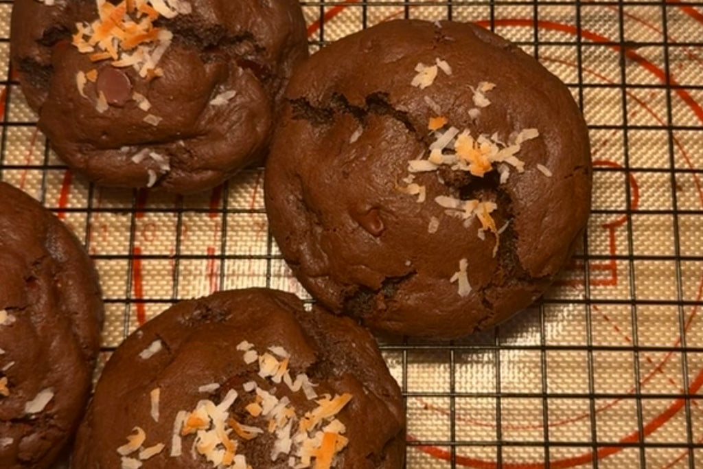 🍫🥥 Coconut Nutella Stuffed Cookie