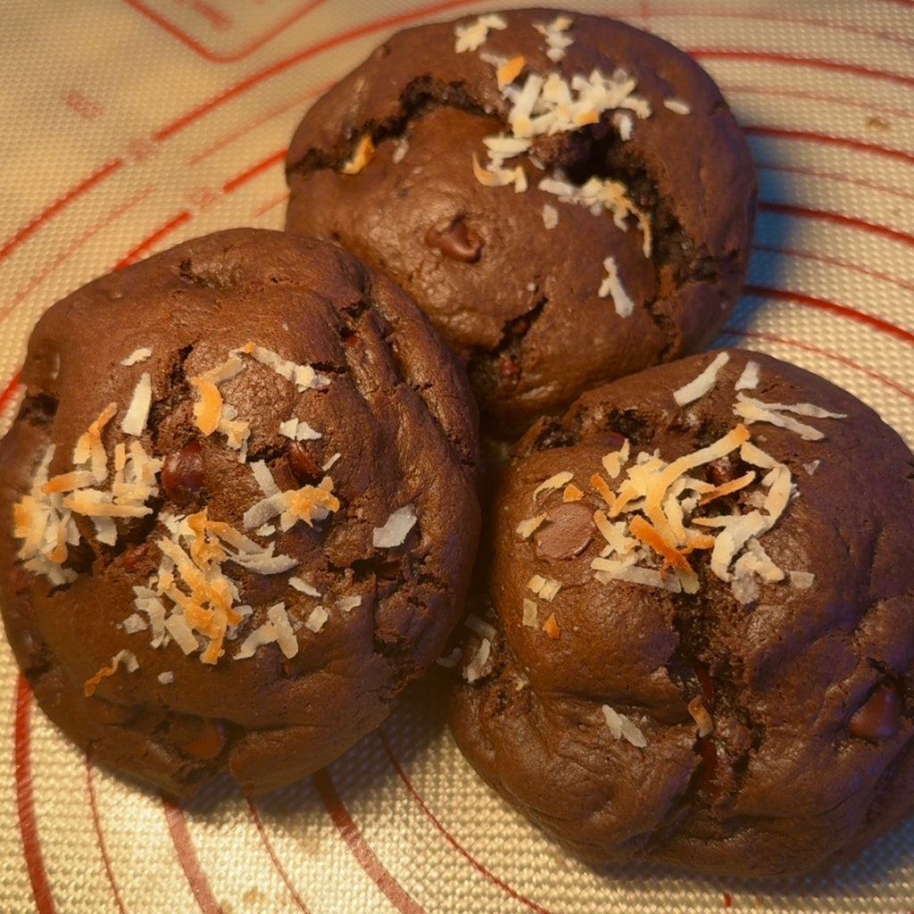 🍫🥥 Coconut Nutella Stuffed Cookie